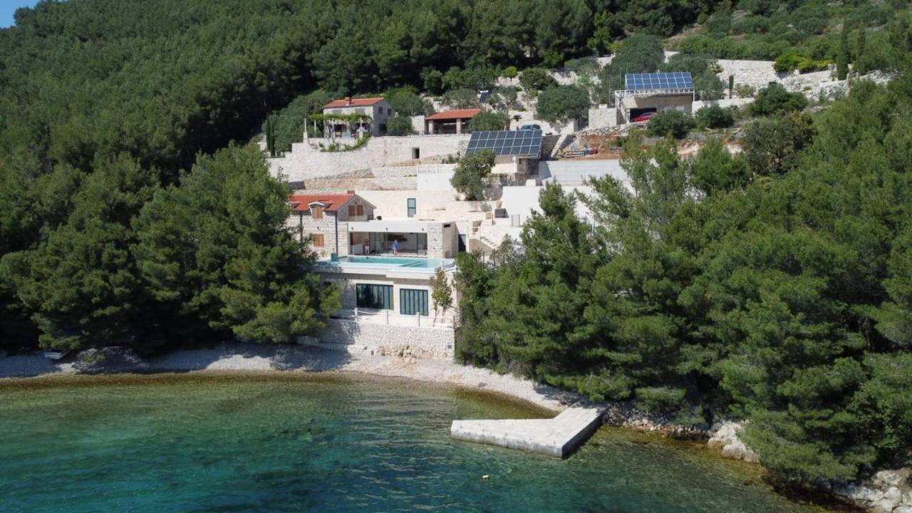 Beachfront Villa Brulupes In Secluded Bay Konstari Kültér fotó